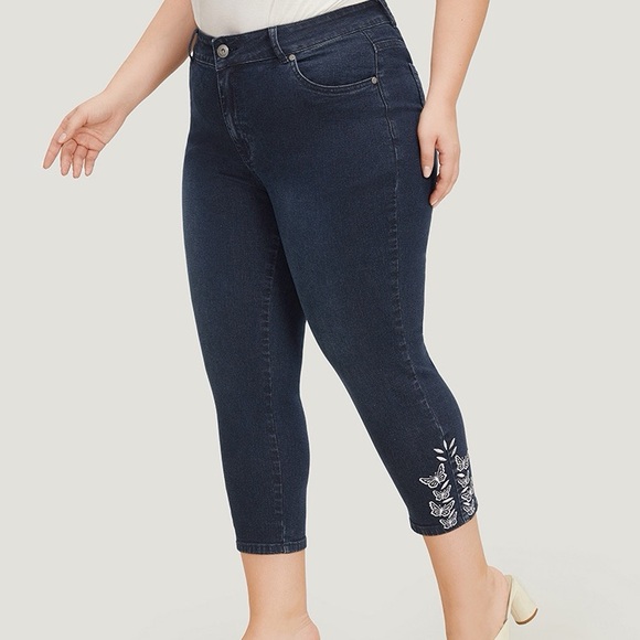 BloomChic Denim - BloomChic Dark Blue Cropped Jeans with Embroidery Butterfly Detail Plus Size 14